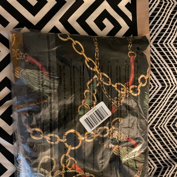 Top - Picture 5 of 5